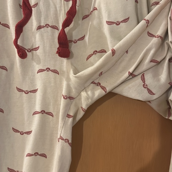 Wizarding World Harry Potter Women’s Lounge Pajama Pants Joggers Cream Red Large - Picture 4 of 10
